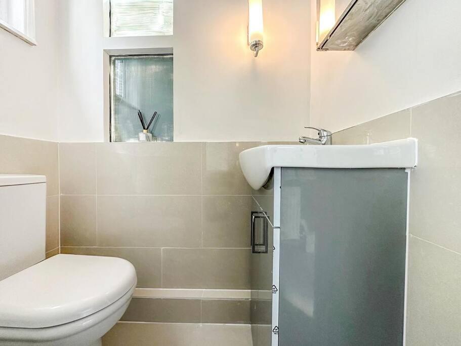 New Cosy Luxury 3 Bedroom House In Battersea לונדון מראה חיצוני תמונה